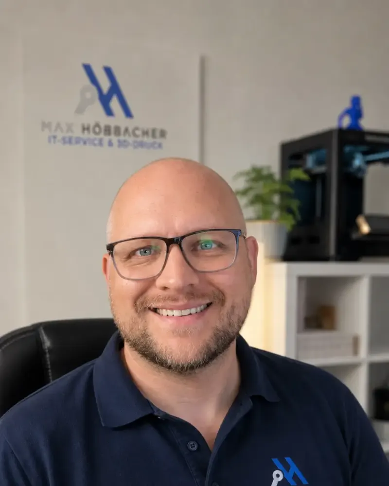 Max Hößbacher in seinem Büro